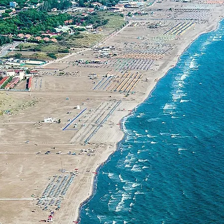 Newly Renovated, Beautifully Apartment Rosolina Mare